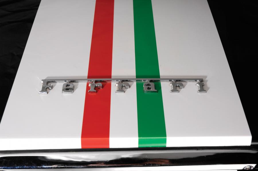  Ferrari 365 GTB/4 Daytona GR IV 1970 года  (фото 15 из 32)